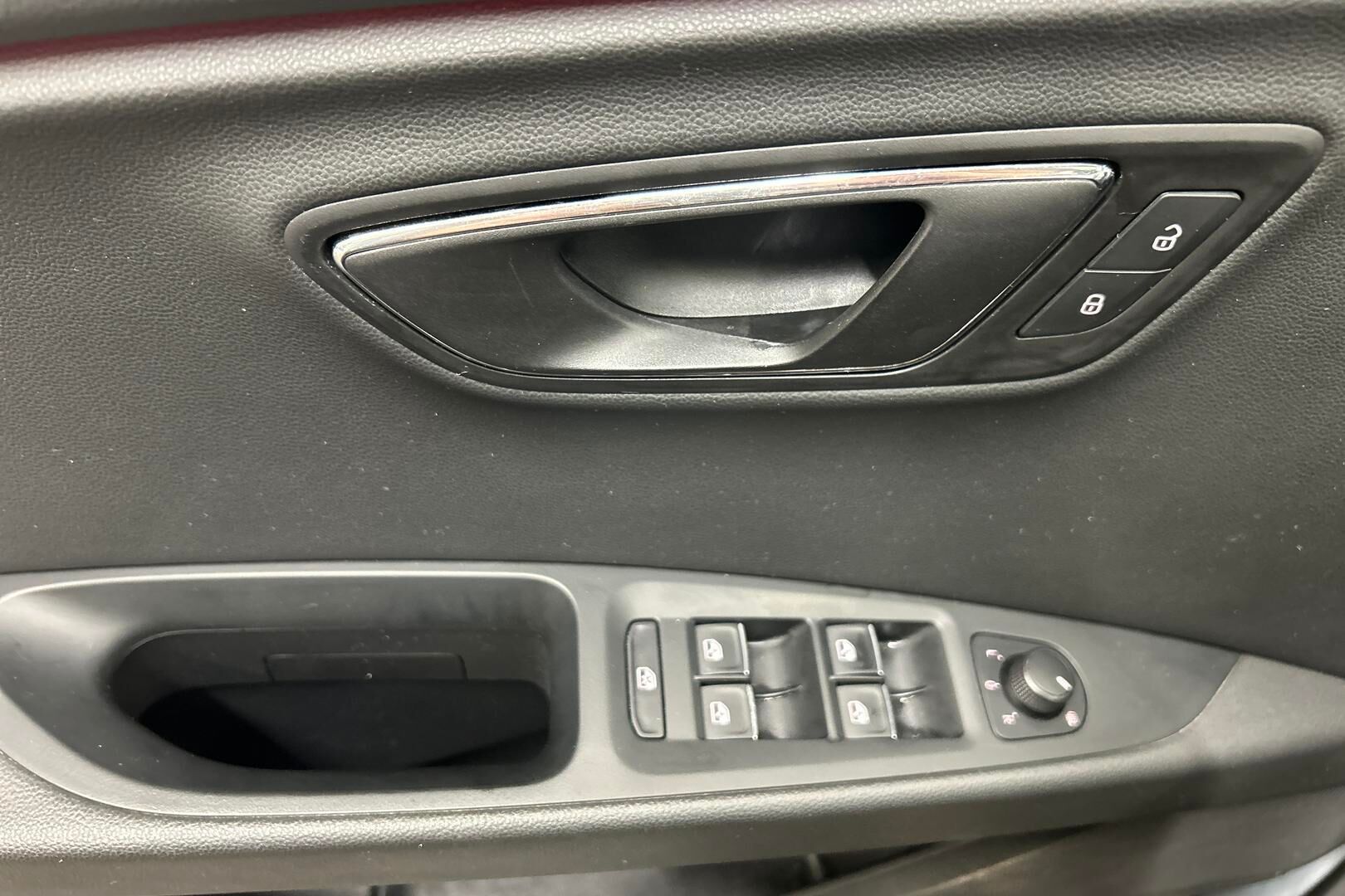 Seat Leon ST iso kuva 22