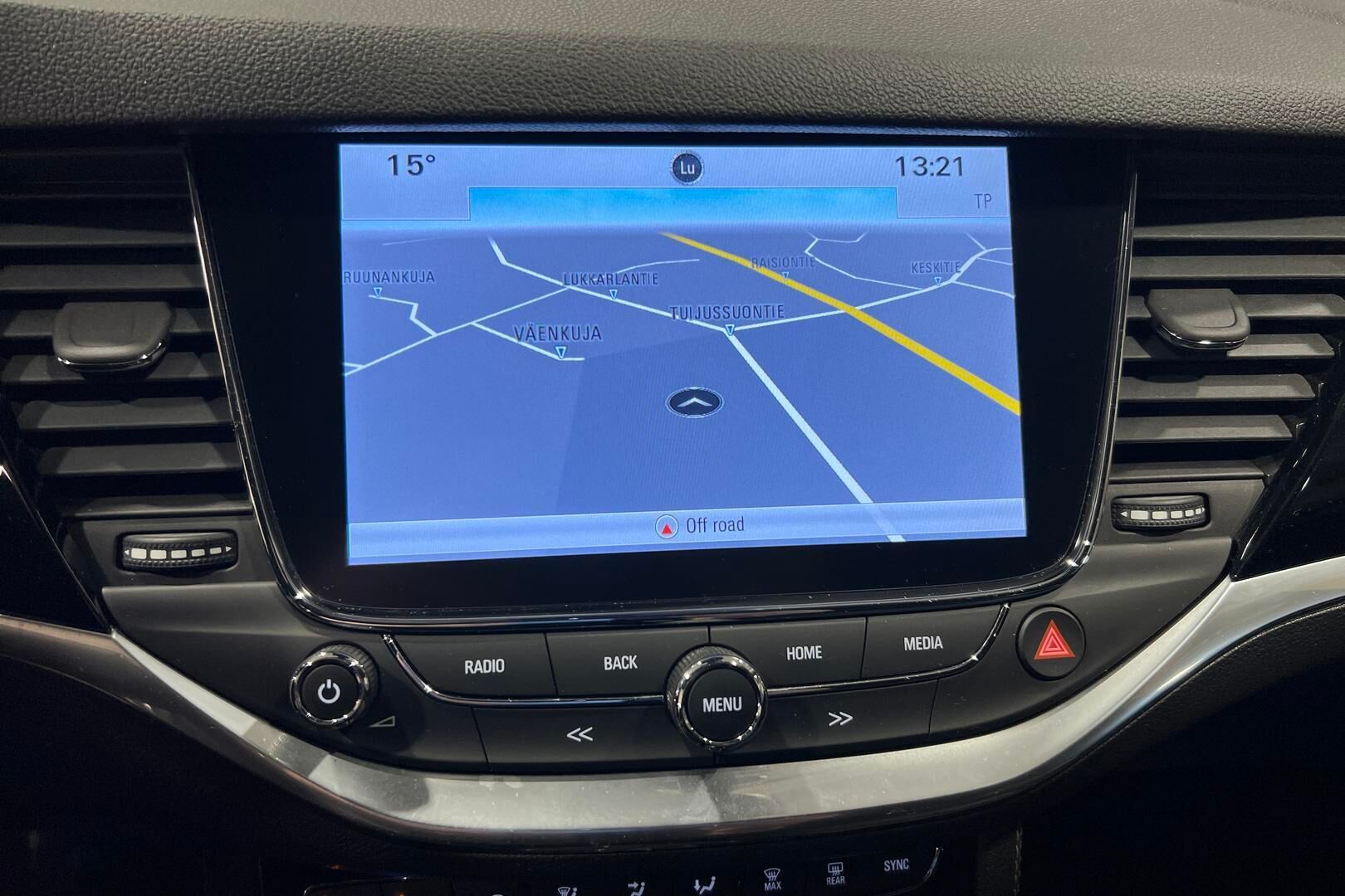 Opel Astra iso kuva 19