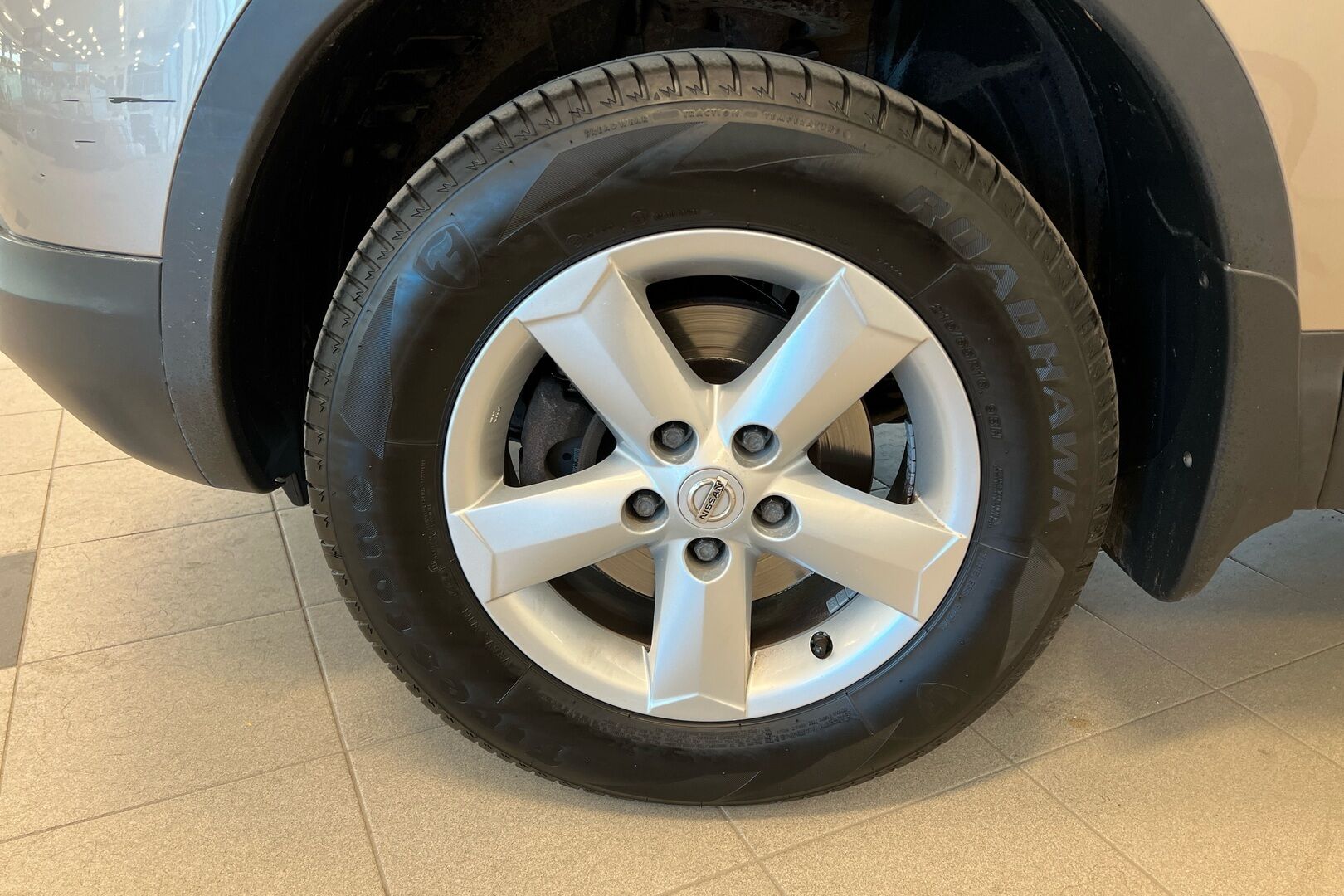 Nissan Qashqai iso kuva 14