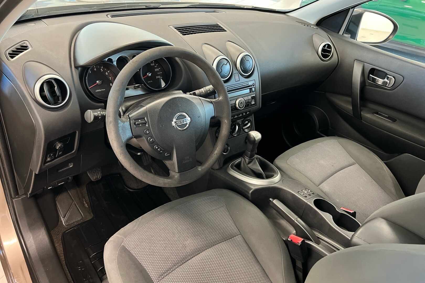 Nissan Qashqai iso kuva 2