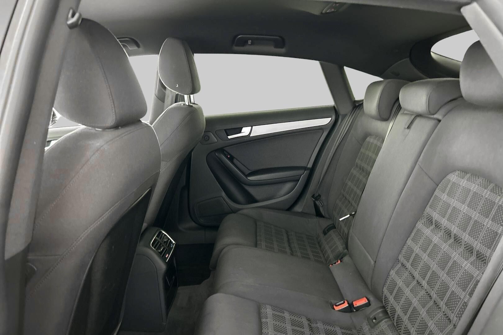 Audi A5 iso kuva 10