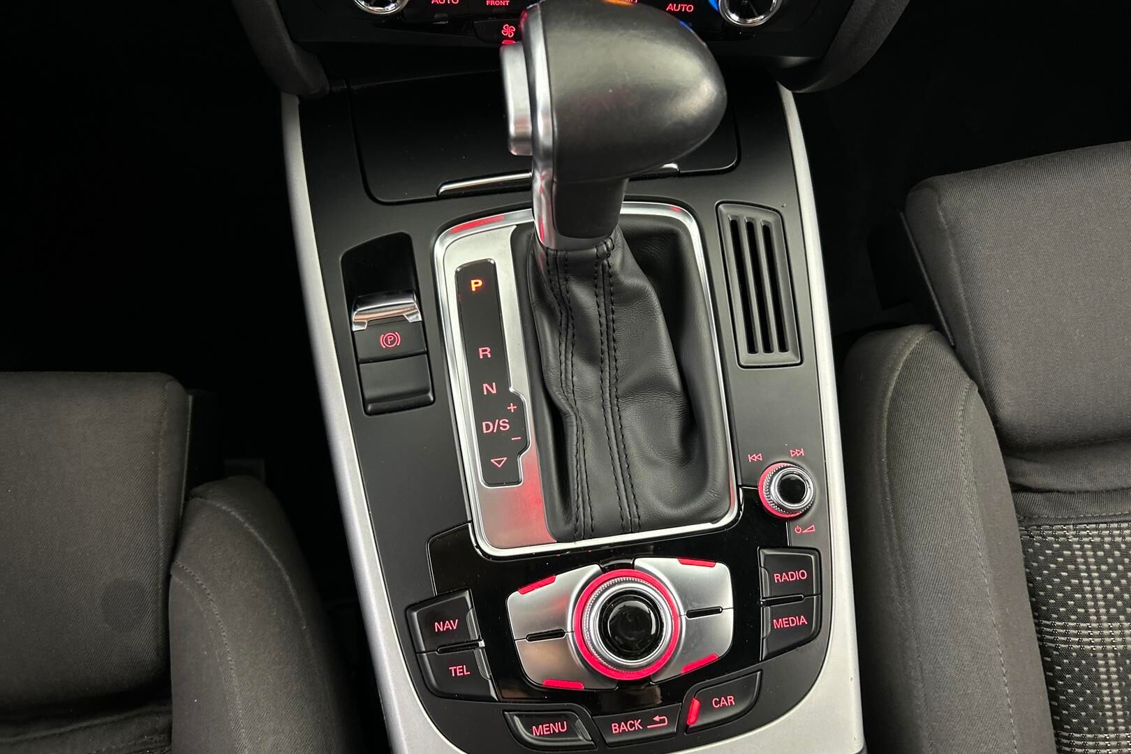 Audi A5 iso kuva 19