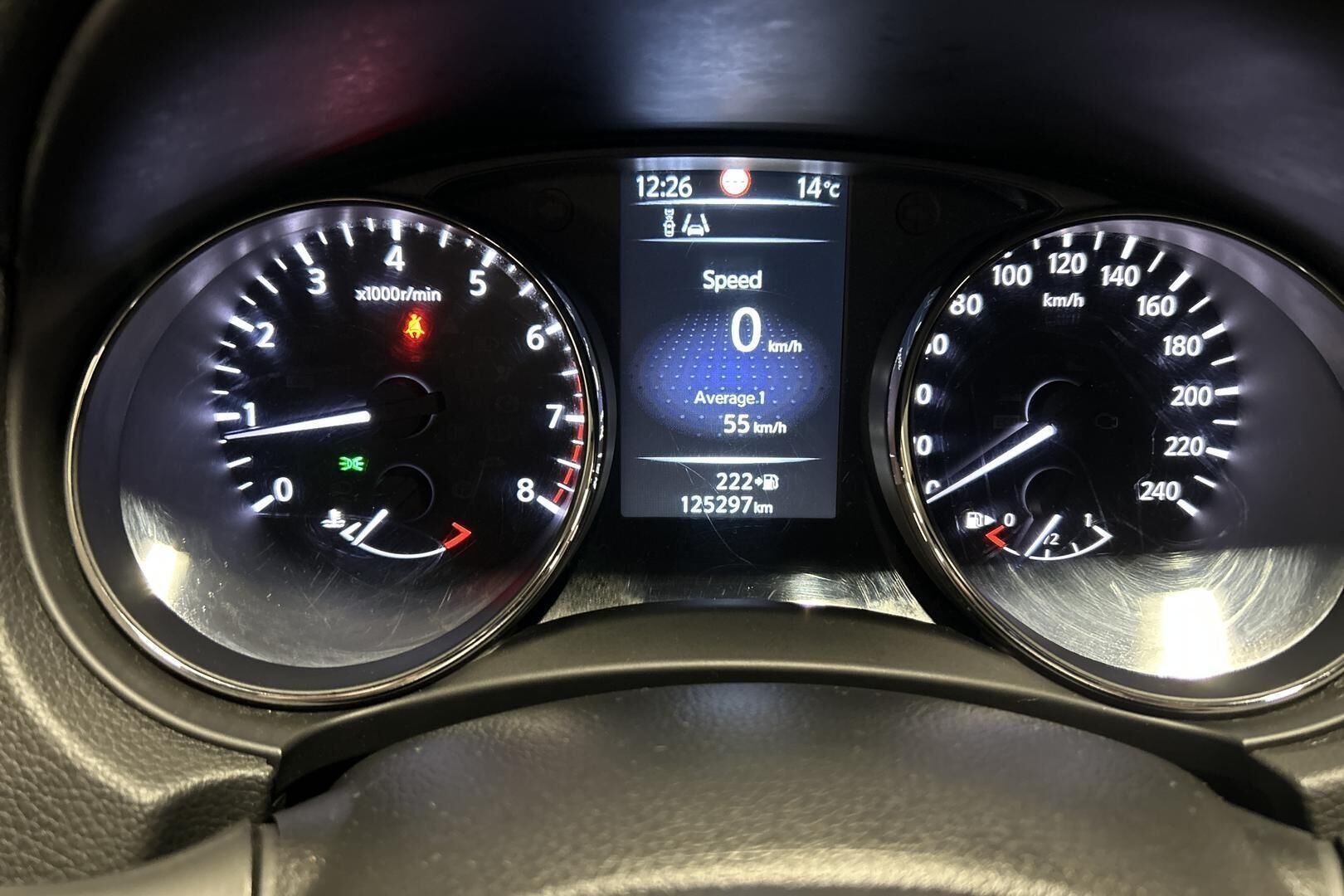 Nissan Qashqai iso kuva 14