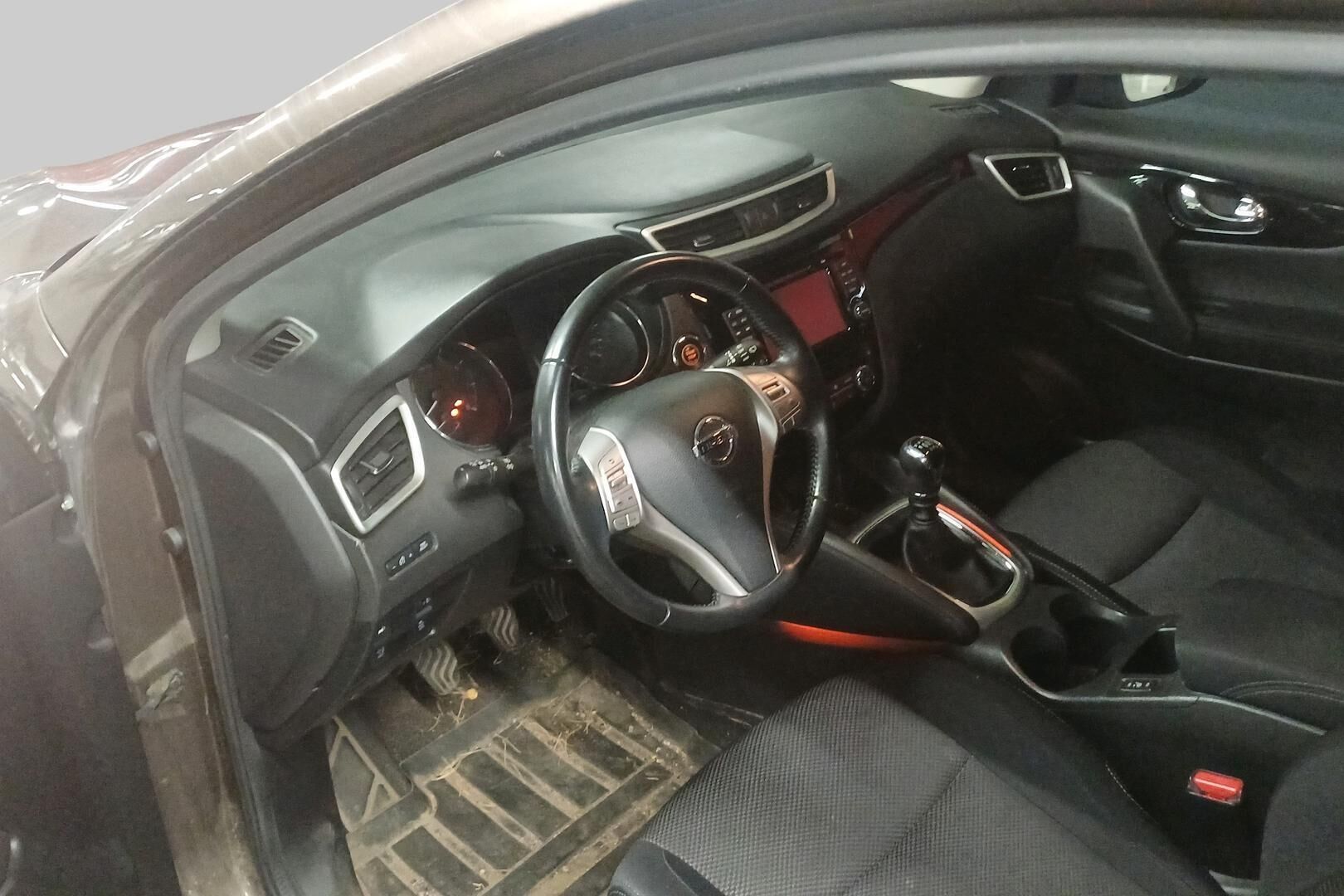 Nissan Qashqai iso kuva 2
