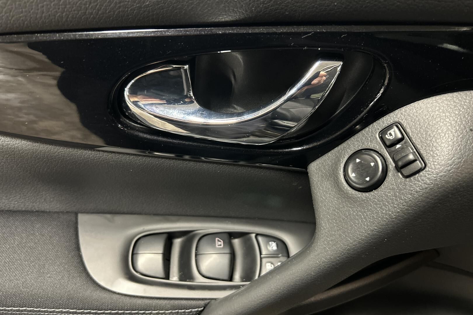 Nissan Qashqai iso kuva 29