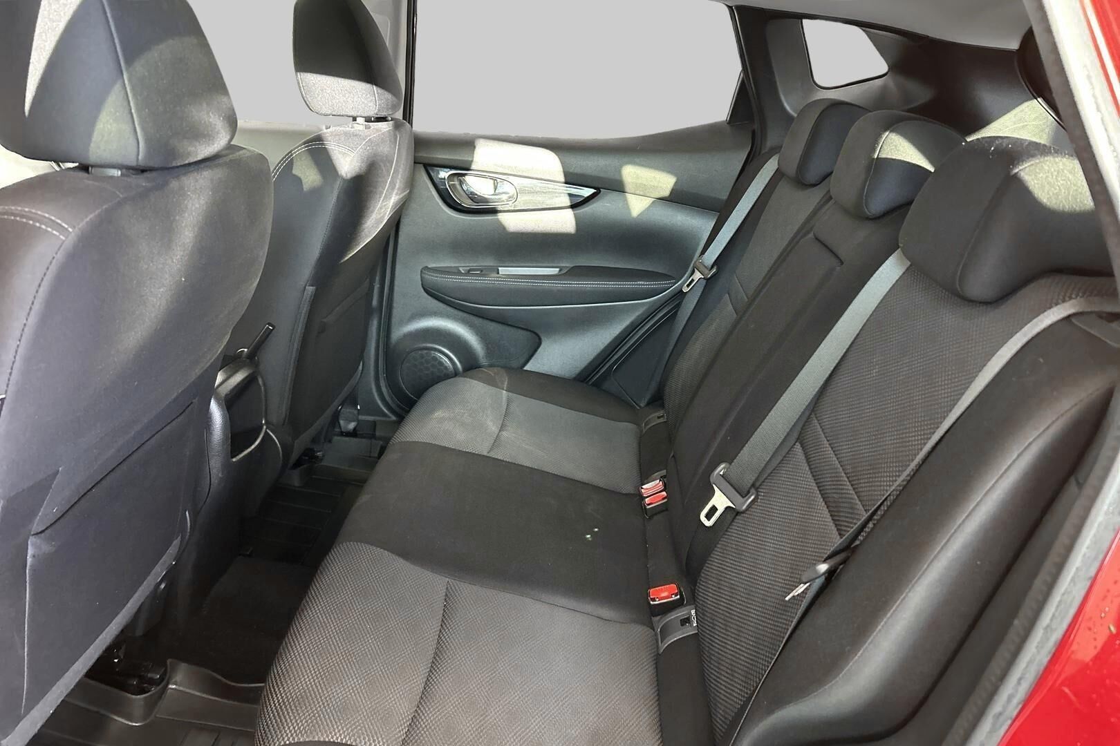 Nissan Qashqai iso kuva 10
