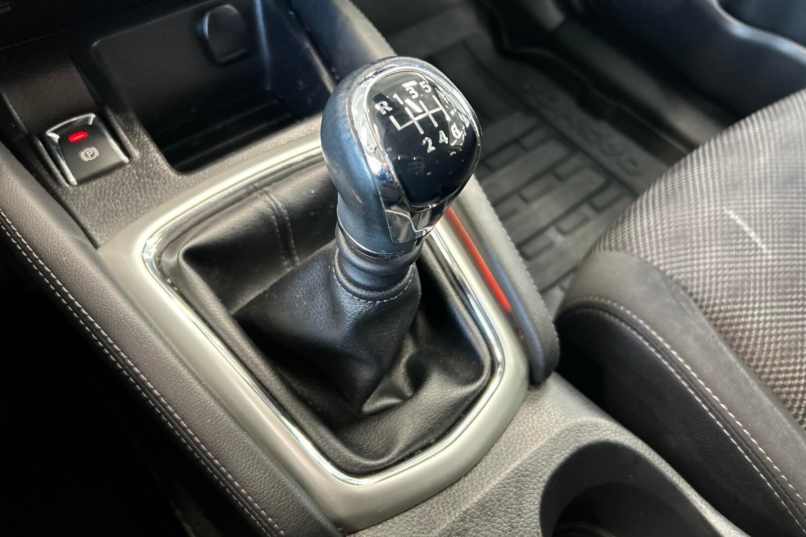 Nissan Qashqai iso kuva 19