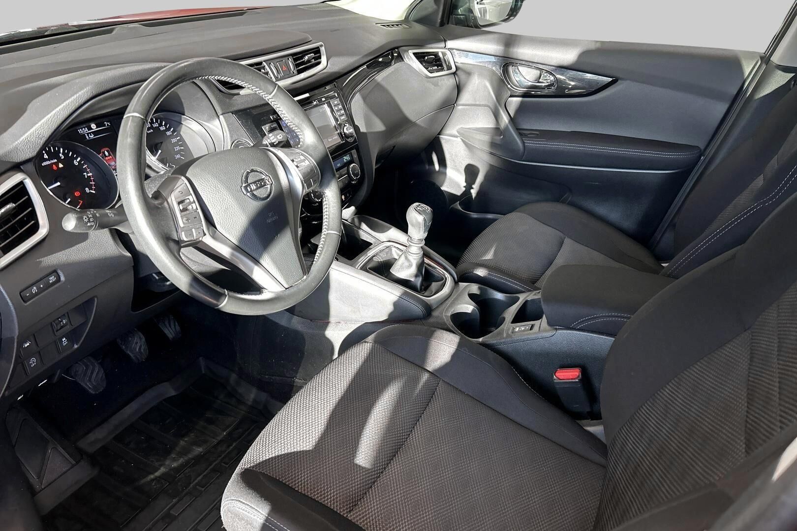 Nissan Qashqai iso kuva 9