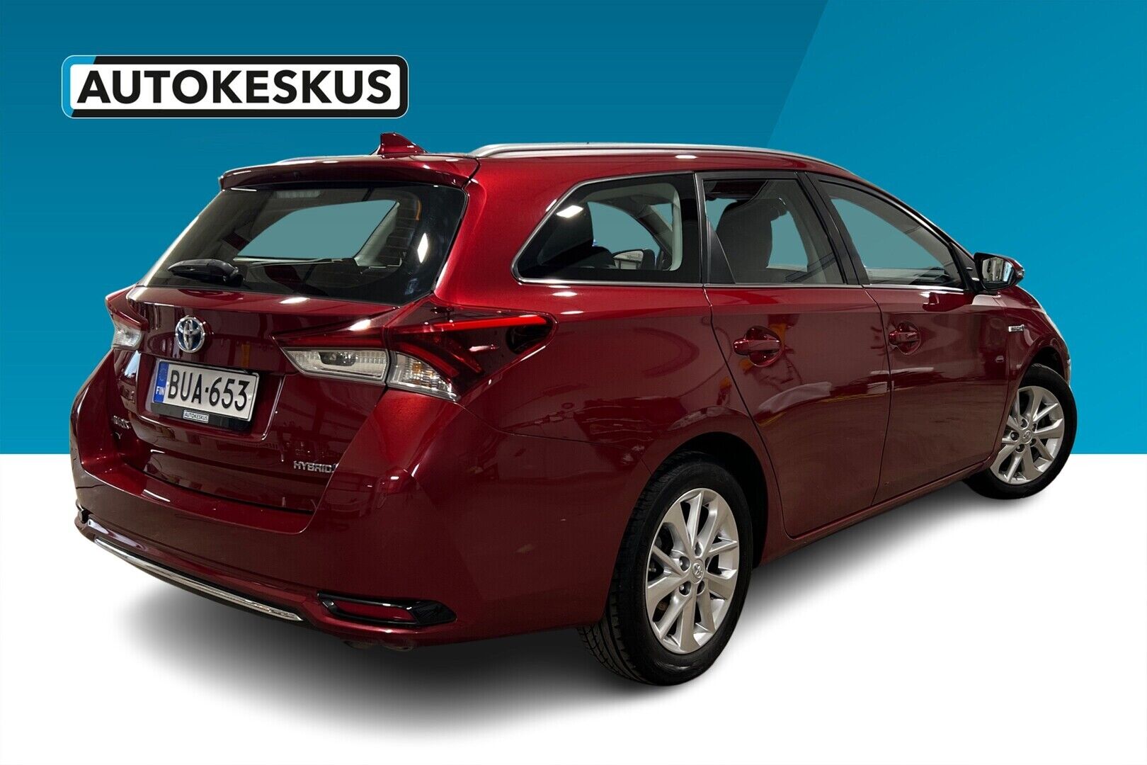Toyota Auris iso kuva 2