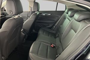 Opel Insignia esikatselu 10