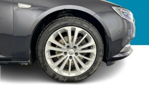 Opel Insignia esikatselu 26