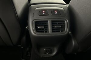 Opel Insignia esikatselu 24