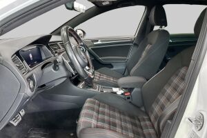 Volkswagen Golf esikatselu 8