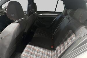 Volkswagen Golf esikatselu 10