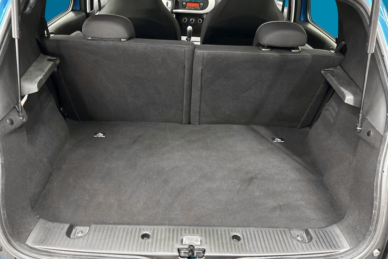 Renault Twingo iso kuva 12