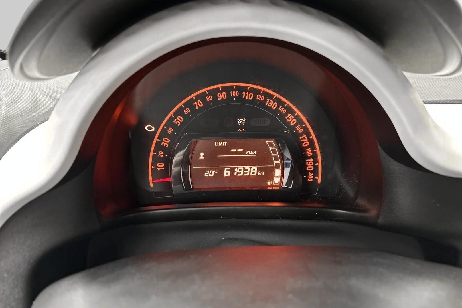 Renault Twingo iso kuva 14
