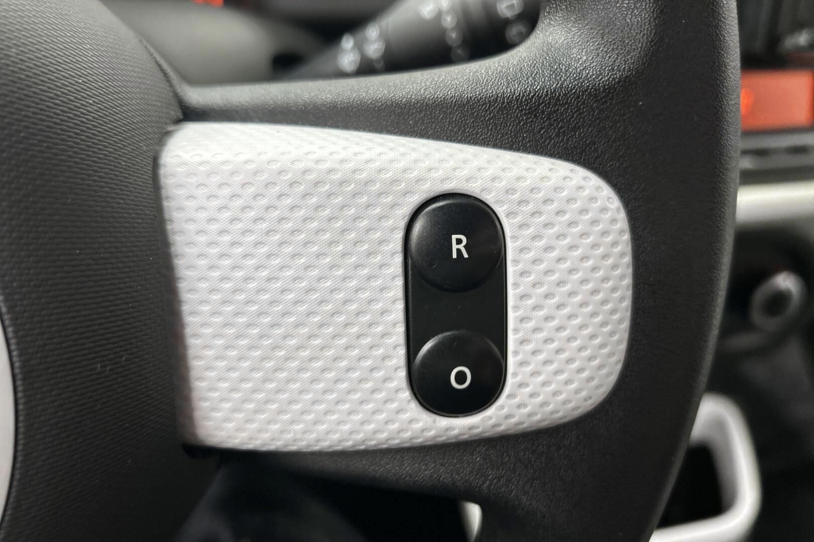 Renault Twingo iso kuva 17