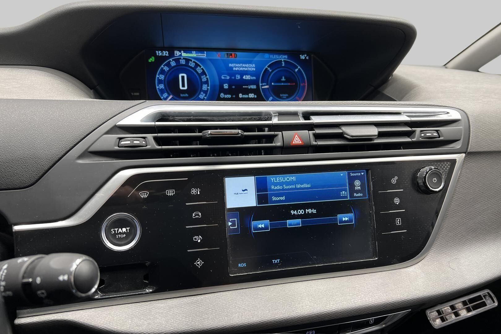 Citroen C4 Picasso iso kuva 15