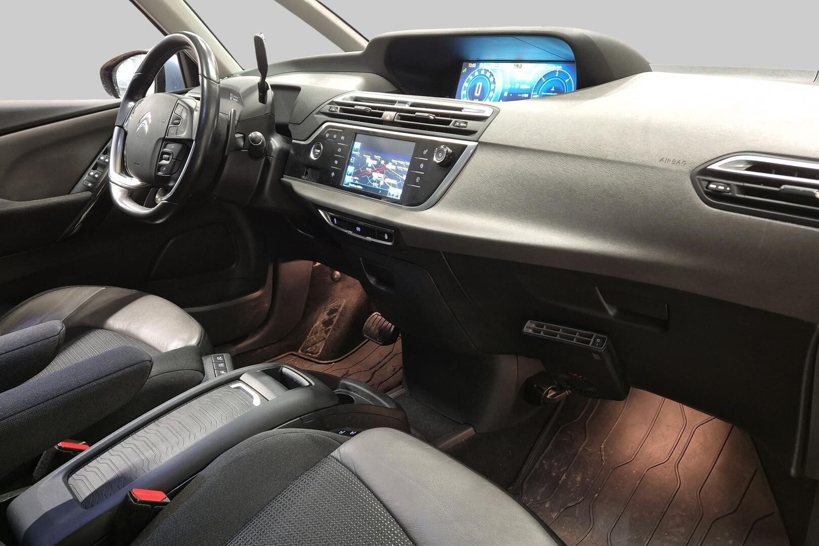 Citroen C4 Picasso iso kuva 7