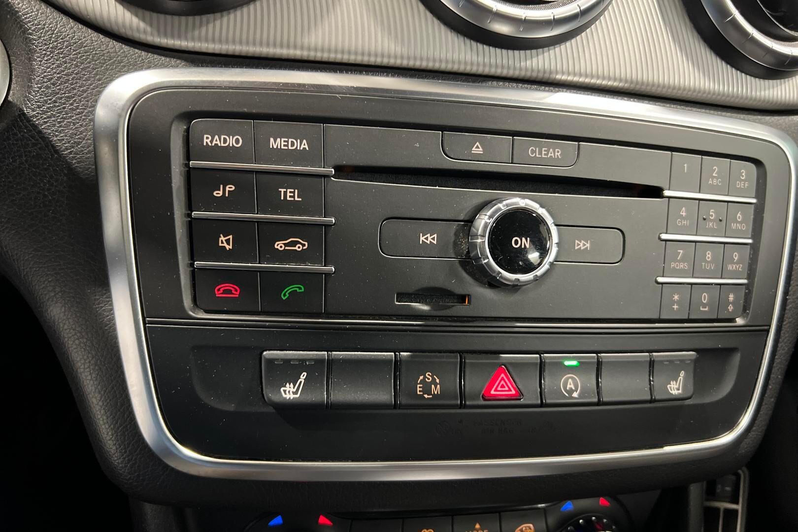 Mercedes-Benz CLA iso kuva 16