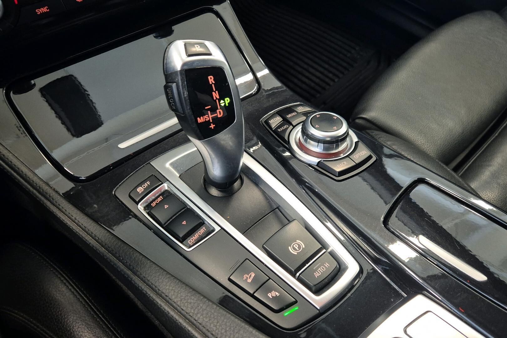 BMW 5-sarja iso kuva 17