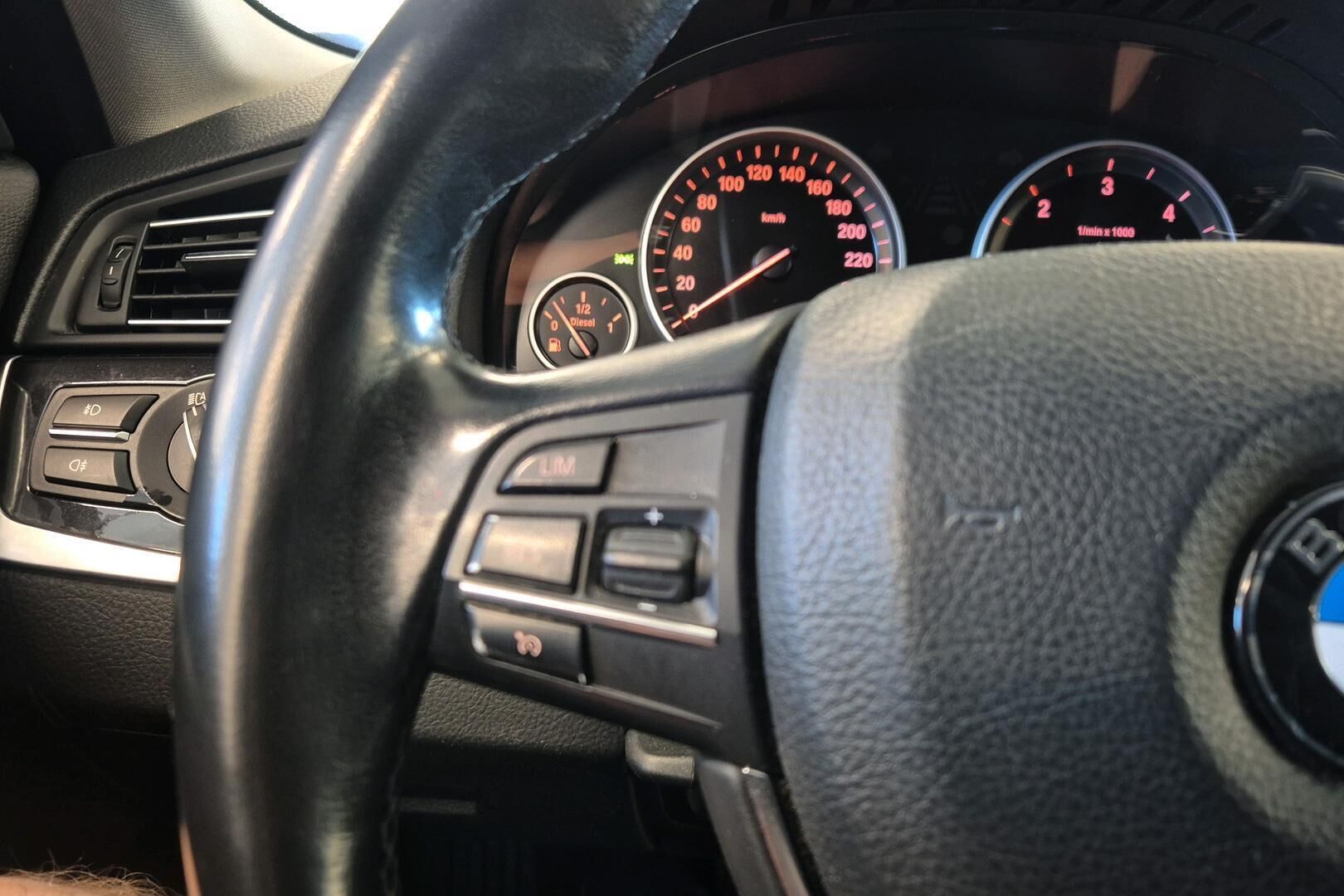 BMW 5-sarja iso kuva 19