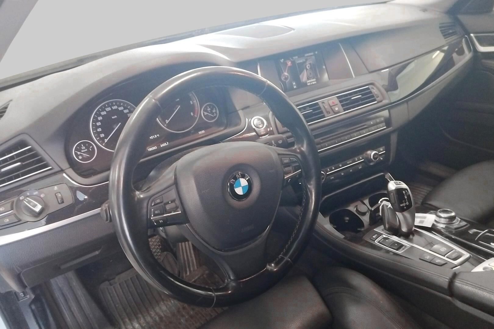 BMW 5-sarja iso kuva 1
