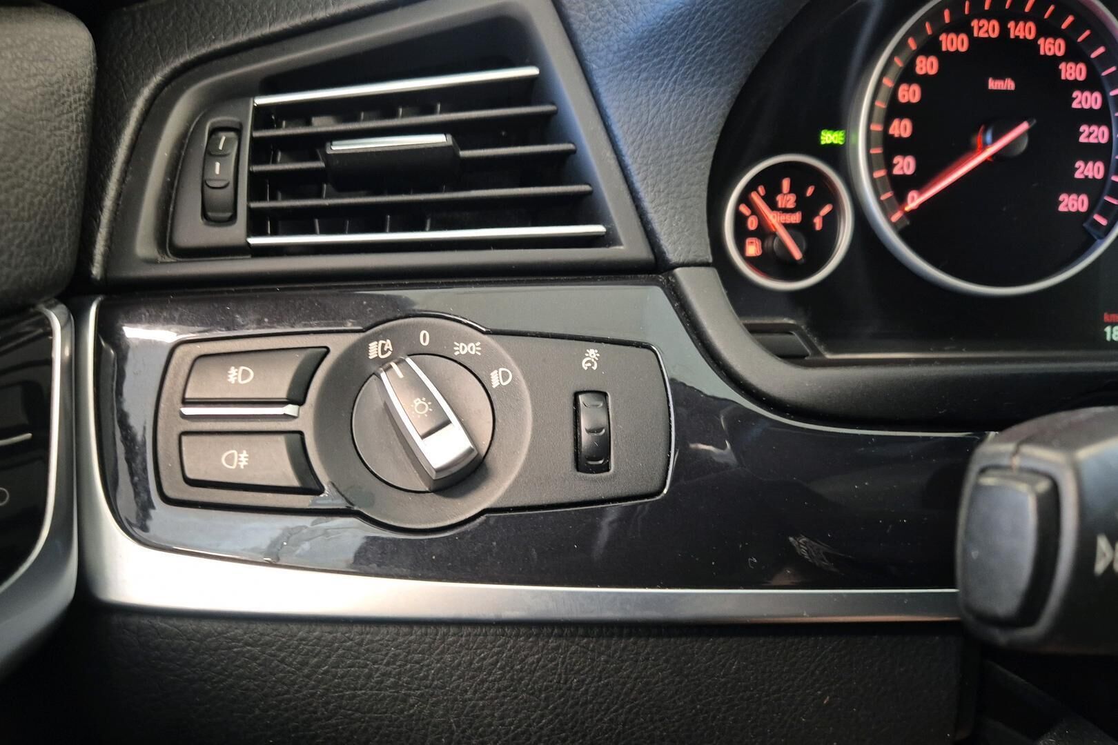 BMW 5-sarja iso kuva 21