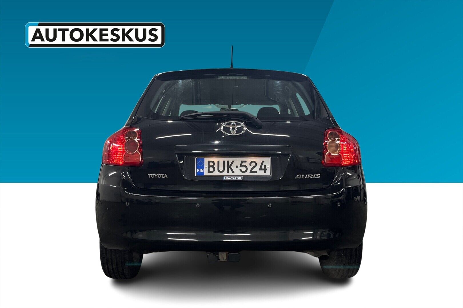 Toyota Auris iso kuva 2