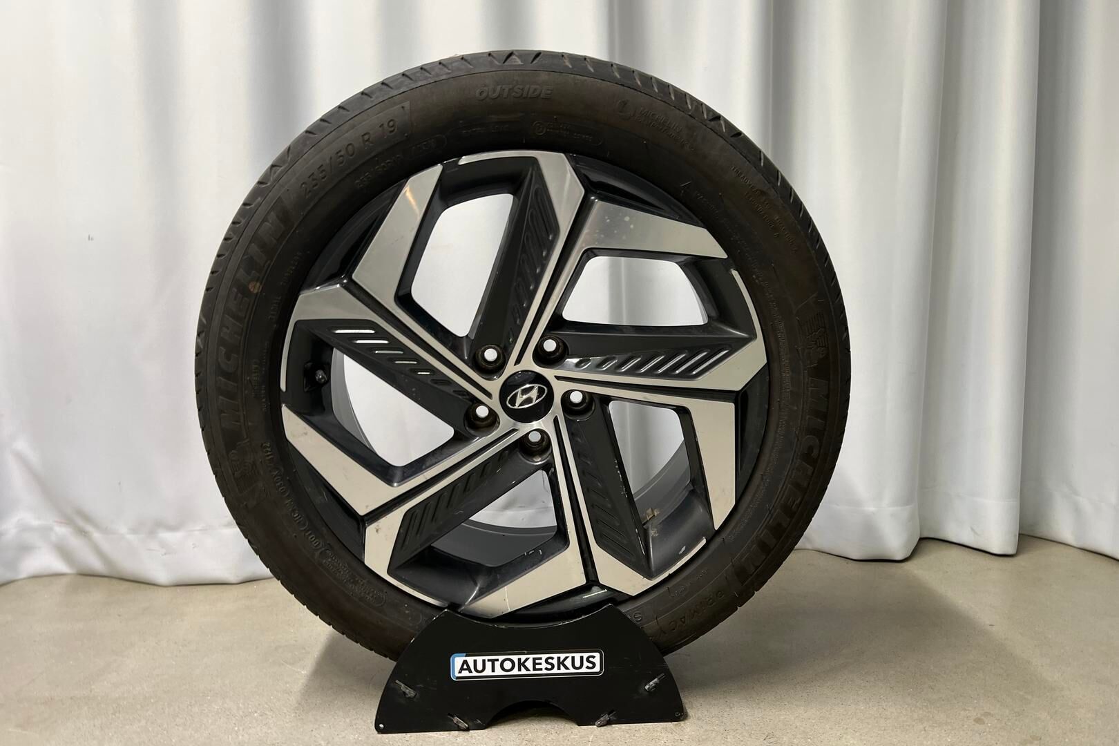 Hyundai Tucson iso kuva 16