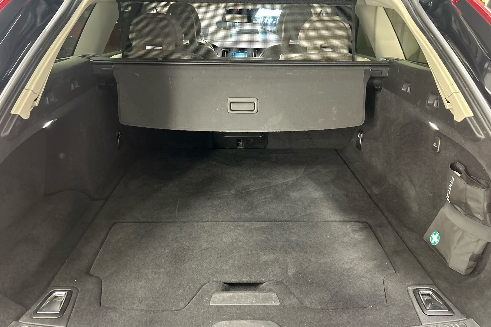 Volvo V90 iso kuva 9