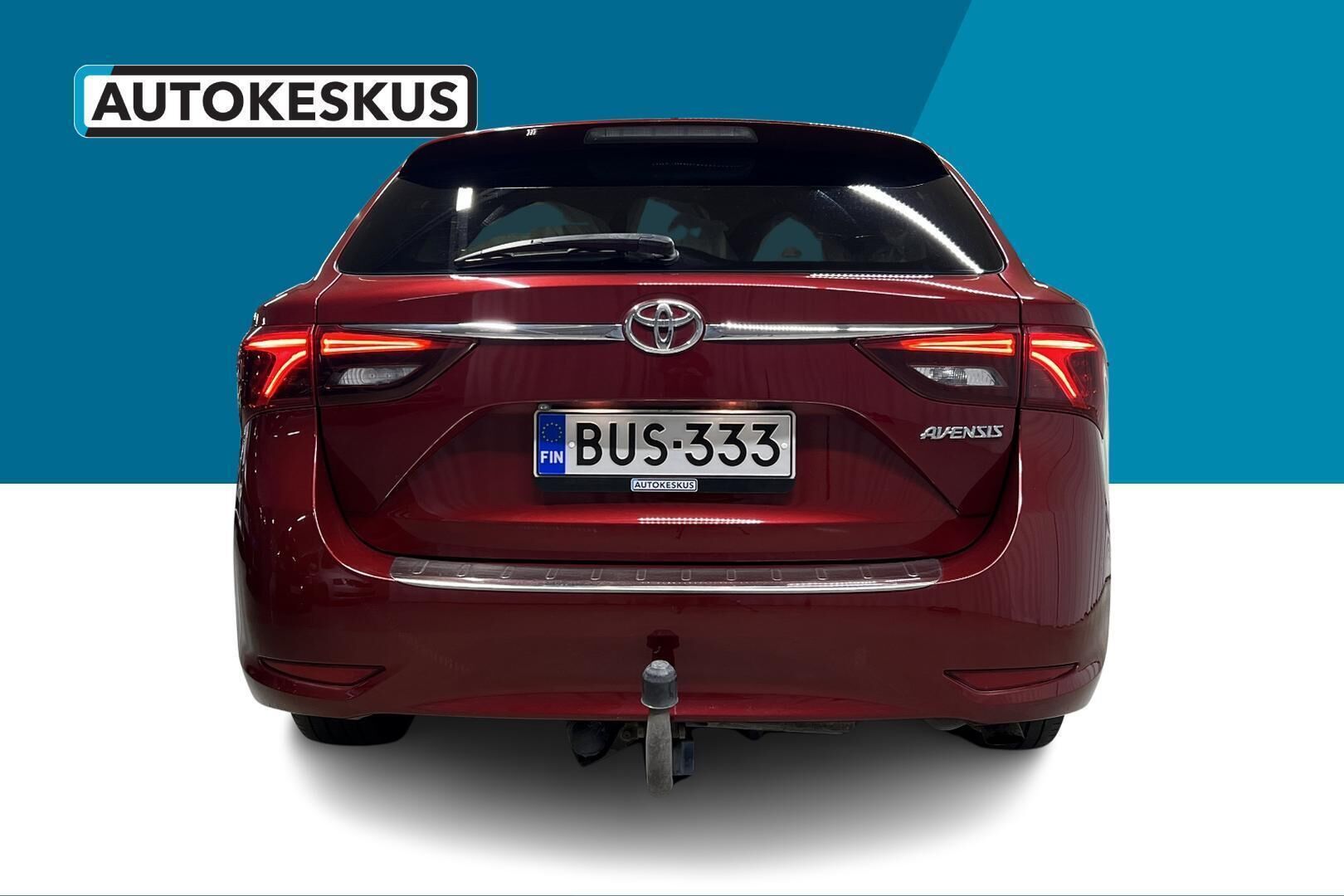 Toyota Avensis iso kuva 6