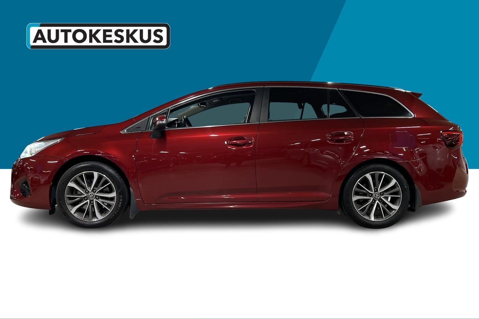 Toyota Avensis iso kuva 8