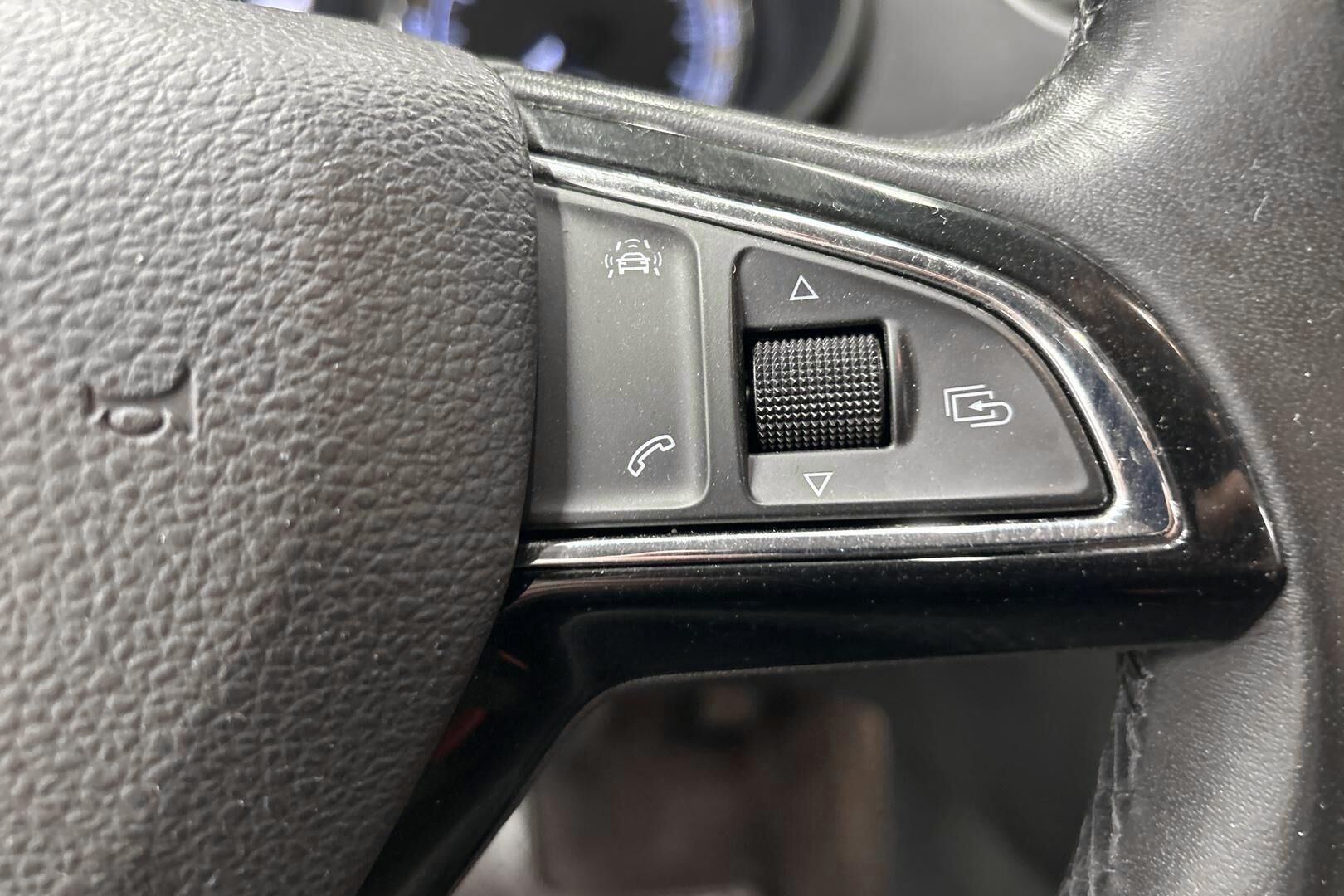 Skoda Octavia iso kuva 17
