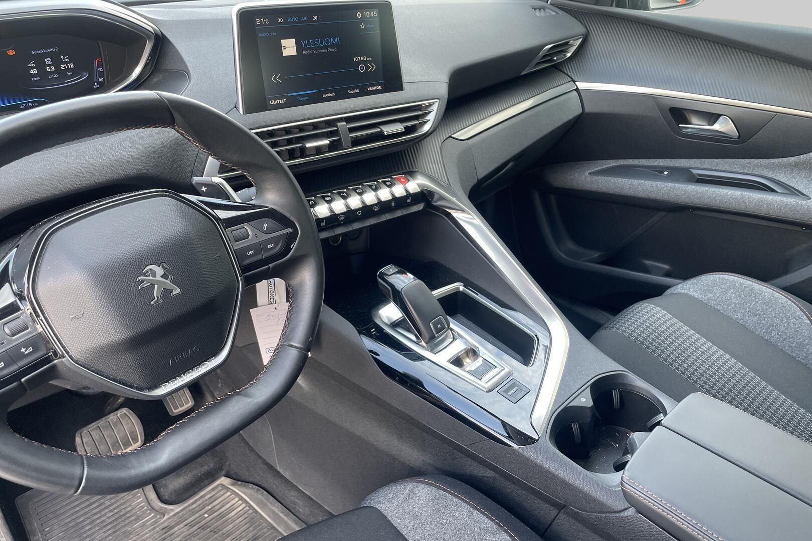 Peugeot 3008 iso kuva 1