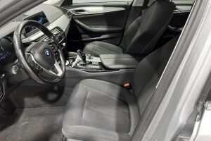 BMW 5-SARJA esikatselu 9