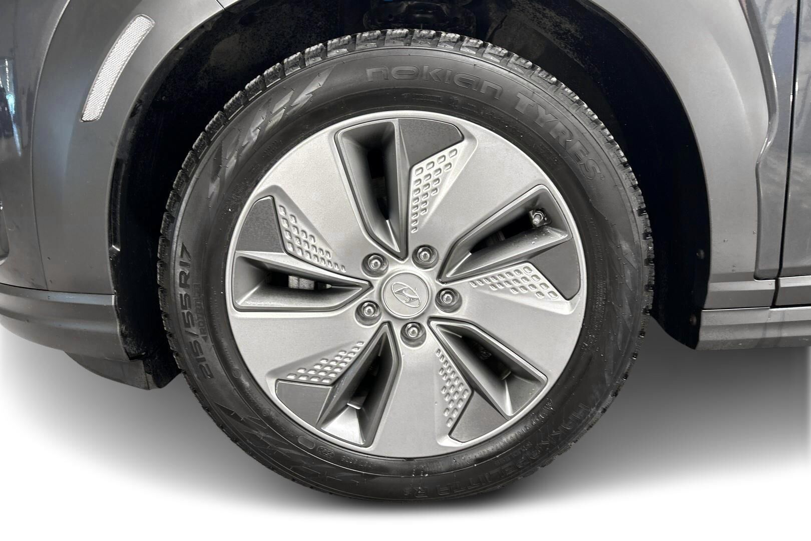 Hyundai KONA iso kuva 13