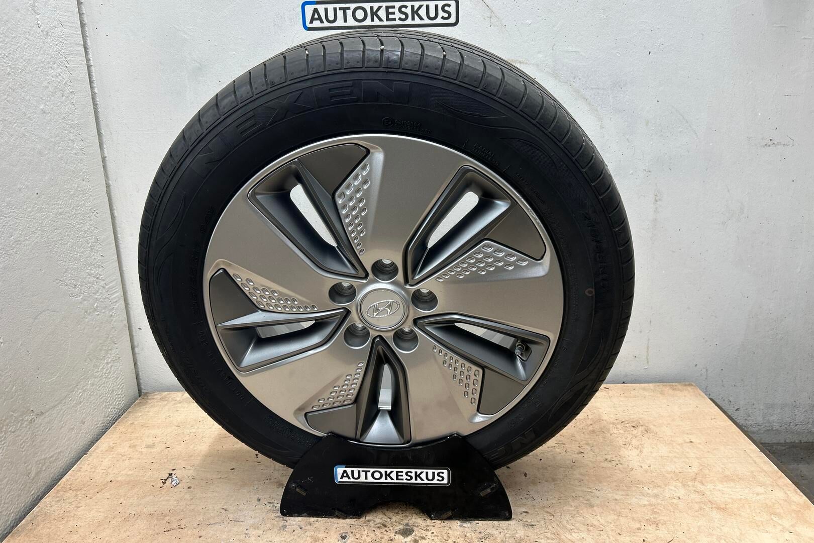 Hyundai KONA iso kuva 22