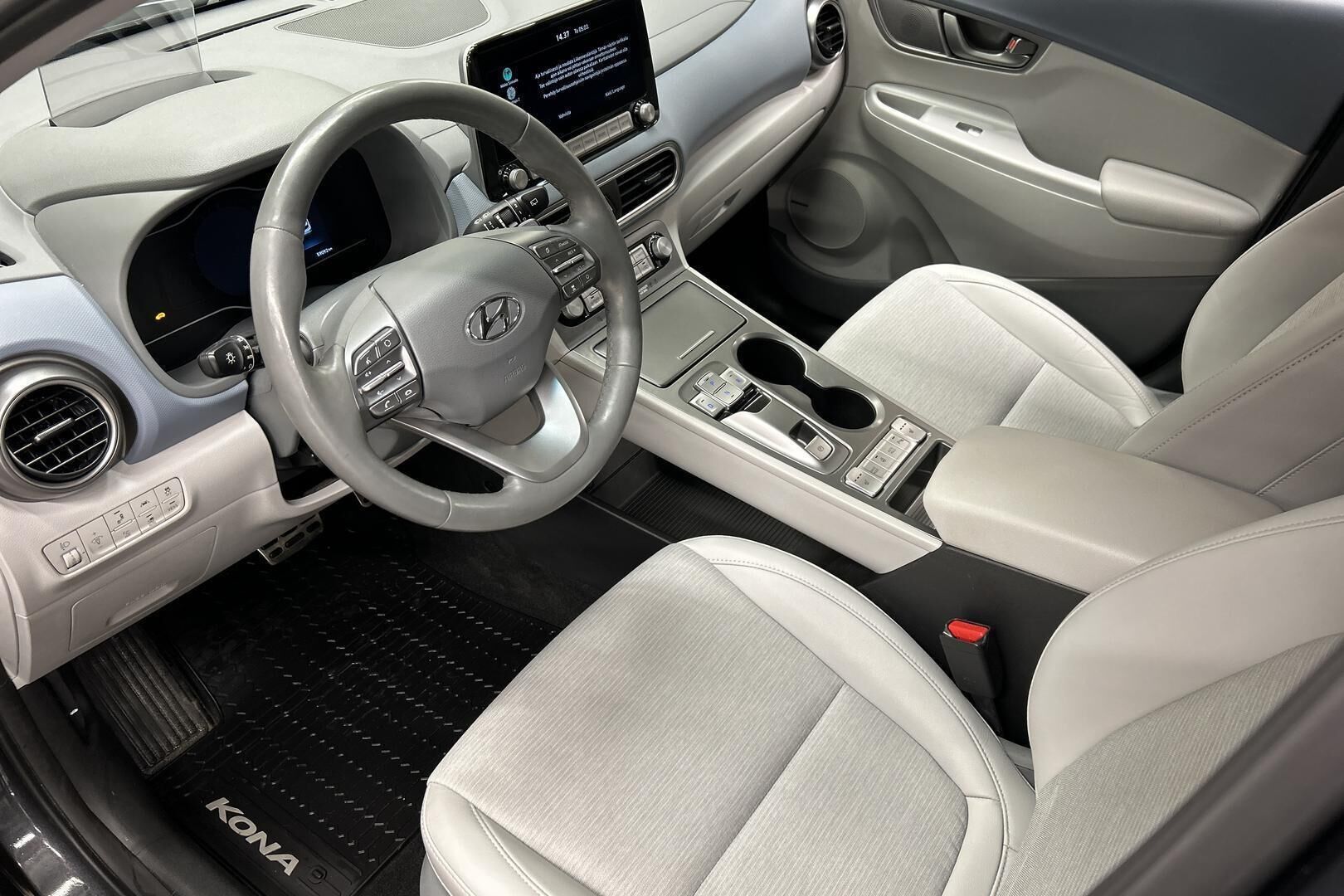 Hyundai KONA iso kuva 9