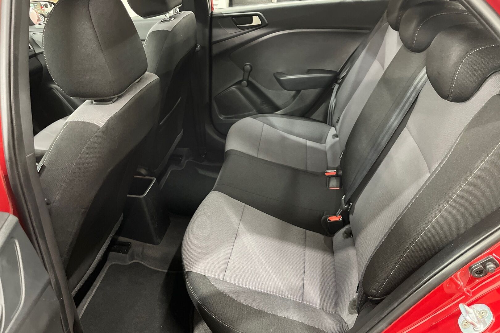 Hyundai i20 5d iso kuva 9