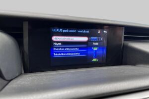 Lexus IS esikatselu 16