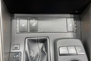 Lexus IS esikatselu 18