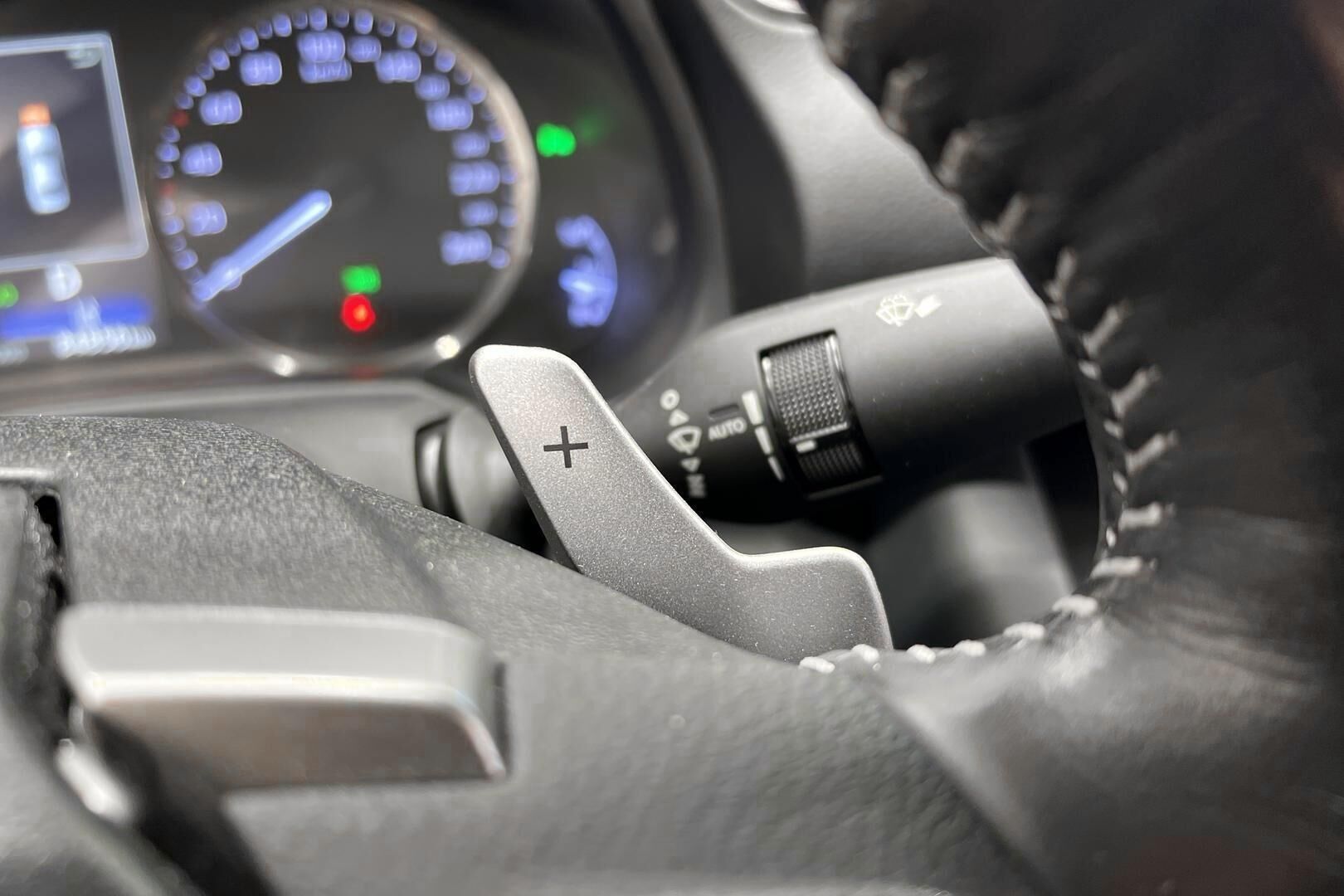 Lexus IS iso kuva 39