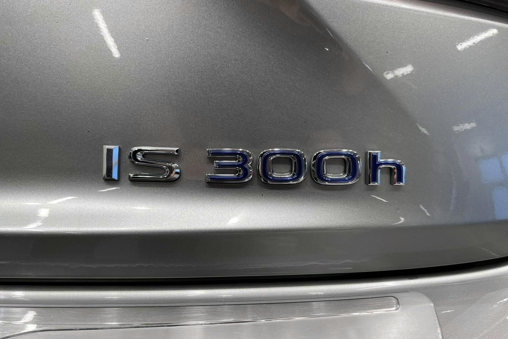 Lexus IS iso kuva 41