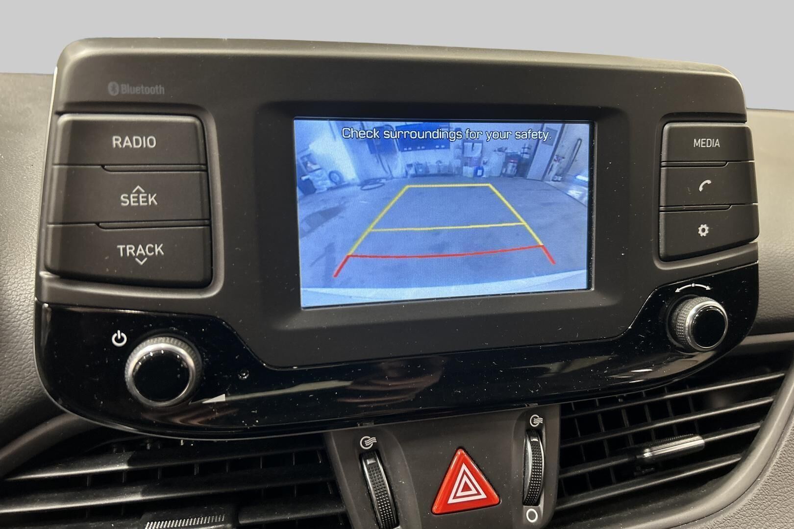 Hyundai i30 5d iso kuva 9