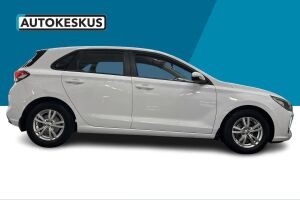 Hyundai i30 5d esikatselu 2