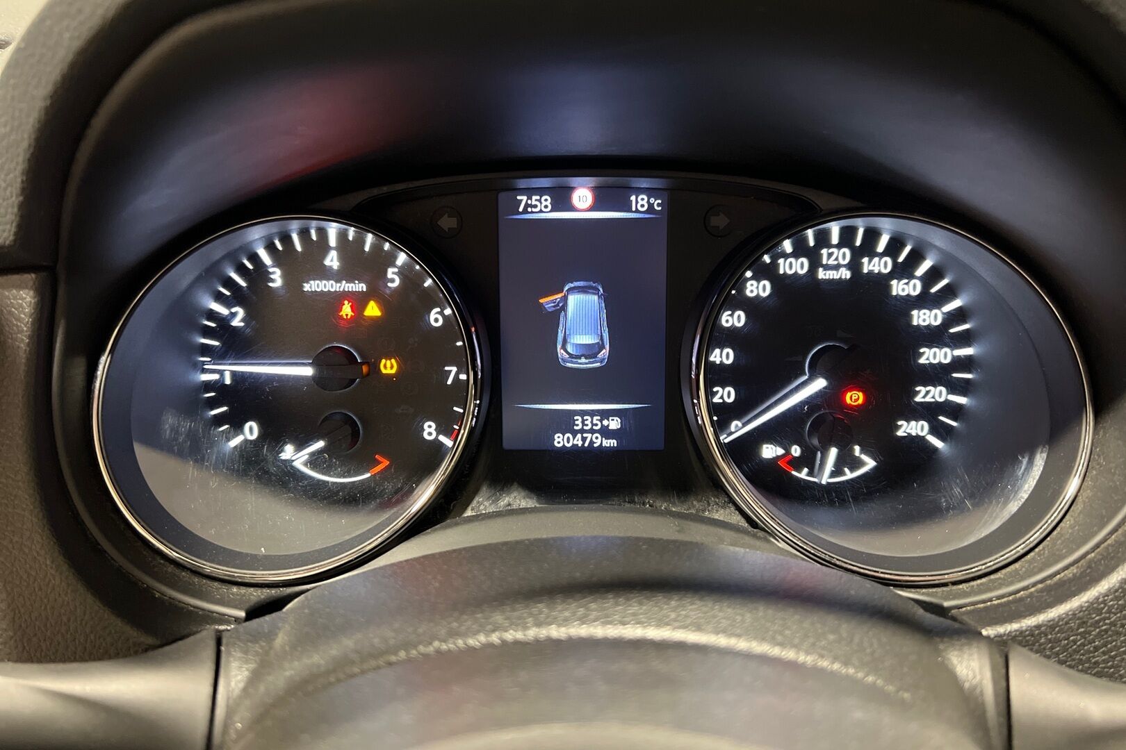 Nissan X-Trail iso kuva 12