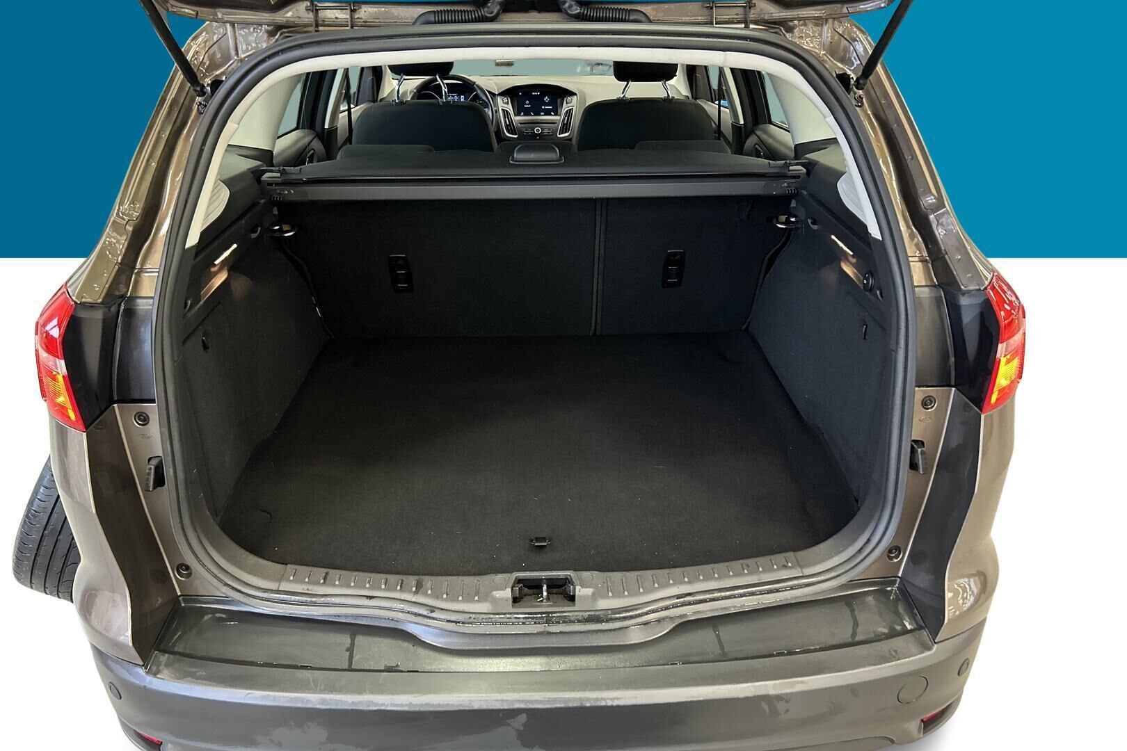 Ford Focus iso kuva 12