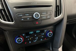 Ford Focus esikatselu 19