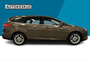 Ford Focus esikatselu 4